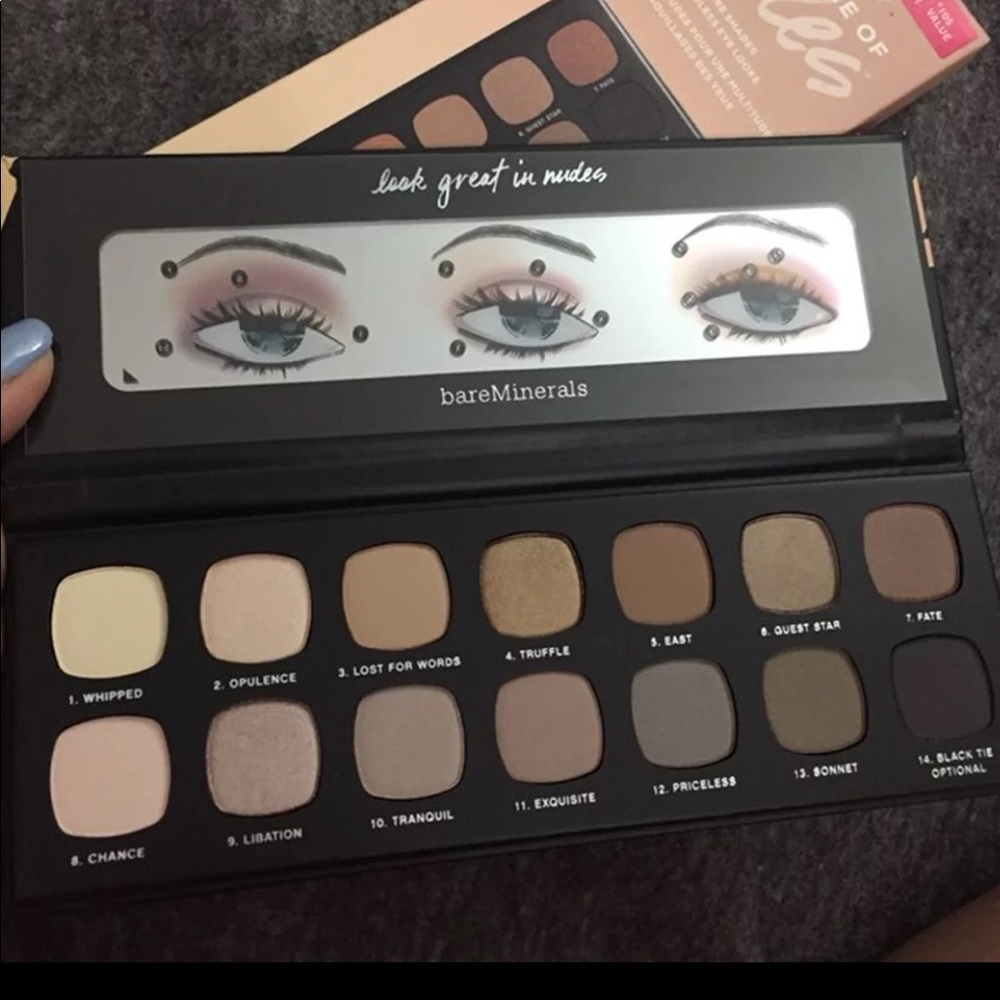 Bare Minerals nudes palette like new